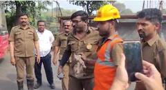 Thane : मांजरीच्या पिल्लानं चक्क दोन तास थांबवली बस; ठाण्यातील प्रकार, नेमकं काय झालं...