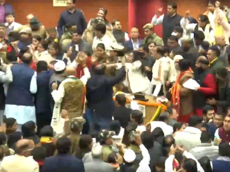 Delhi Mayor Elections Postponed After Ruckus Between AAP, BJP Leaders MCD Delhi Mayor Elections Postponed After Ruckus Between AAP, BJP Leaders