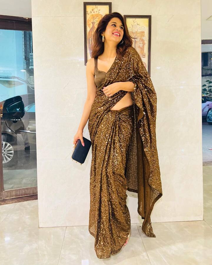 శ్రద్ధాదాస్ ( Image Credit: Shraddha Das/Instagram)