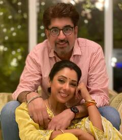 In Pics: असल में बेहद रोमांटिक हैं ‘अनुपमा’, रियल लाइफ 'अनुज' पर प्यार लुटाने का नहीं गंवाती हैं मौका, ये प्यार भरी तस्वीरें हैं सबूत