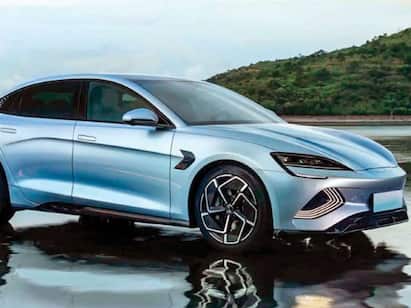 byd to showcase electric sedan with 700 km range at auto expo BYD Electric car: ஒருமுறை சார்ஜ் செய்தால் 700 கி.மீ. போலாம்.. விரைவில் வருகிறது பிஒய்டி நிறுவனத்தின் புதிய கார்