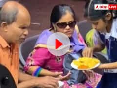 जब अपने दिव्यांग मां-बाप का सहारा बनी बेटी, इमोशनल कर देगा मुंबई का ये वायरल वीडियो