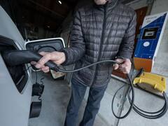 Electric All The Way: EVs Set To Lead Auto Space In India By 2030