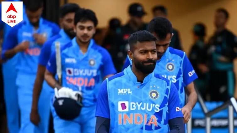 India vs Sri Lanka 2nd T20: Hardik Pandya says power play and no balls hurt them Hardik Pandya: নো বল করা অপরাধ, শ্রীলঙ্কার কাছে ম্যাচ হেরে তোপ বিরক্ত হার্দিকের