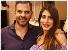 करिश्मा कपूर से तलाक के बाद दूसरी पत्नी के साथ कैसी जिंदगी जी रहे हैं संजय कपूर, तस्वीरों में देखें सच्चाई!