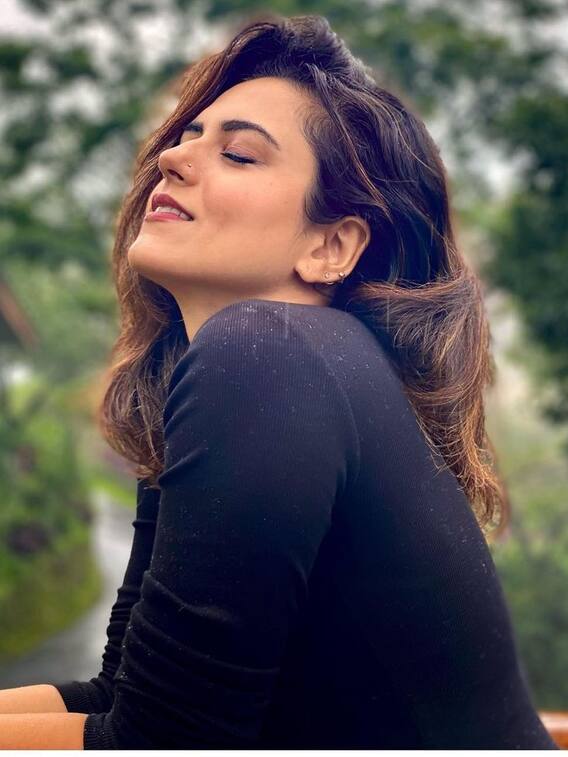 ऐसी रही रिद्धि डोगरा की करियर जर्नी