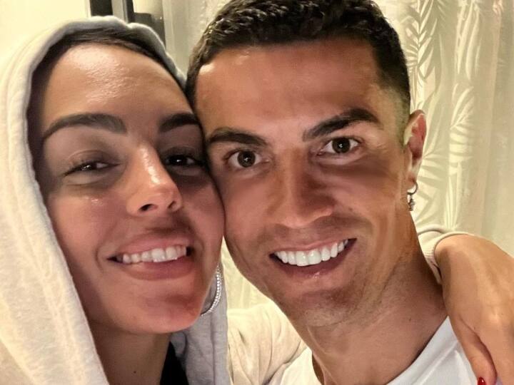 Cristiano Ronaldo set to break Saudi Arabia law by living with his girlfriend Georgina Rodriguez सऊदी अरब में गर्लफ्रेंड के साथ रहेंगे रोनाल्डो, इस कानून की उड़ाने वाले हैं धज्जियां