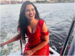 Ariyana Glory: బోటులో షికార్లు కొడుతున్న బోల్డ్ బ్యూటీ అరియానా