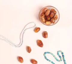 थंडीत खजूर खाताय? जाणून घ्या आरोग्यदायी फायदे