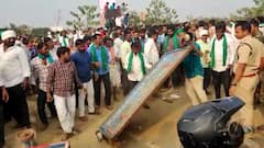 Congress Leader Shabbir Ali Arrest : కామారెడ్డిలో షబ్బీర్ అలీని అరెస్ట్ చేసిన పోలీసులు