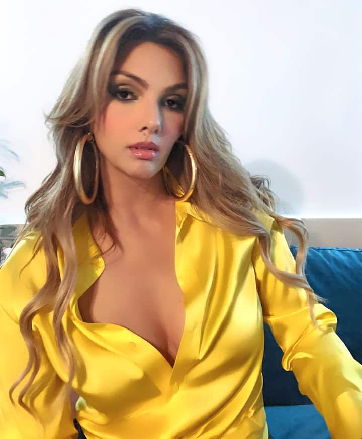 एक्ट्रेस का कहना है कि, न्यूयॉर्क में उनके (सलमान के) वकील मौजूद थे, उन्होंने मुझे धमकी भरे मेल भेजे और कहा कि अगर उन्होंने सलमान के खिलाफ कुछ भी बोला तो वह उनको जान से मार देंगे.