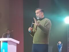 कोटा: राजस्थान में बढ़ते सुसाइड मामलों पर लेखक चेतन भगत ने कोटा के छात्रों से की बात, सुनाई अपनी कहानी