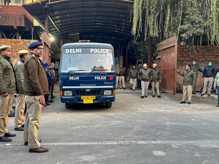 Kanjhawala Death Case Four Not Five People were in car that killed Anjali in Sultanpuri Delhi Police Revealed Kanjhawala Death Case: अंजलि की हत्या करने वाली कातिल कार में पांच नहीं बल्कि चार लोग थे, आरोपियों ने इसलिए बोला झूठ