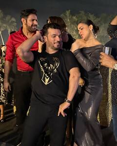 Kundali Bhagya की सिंपल ‘प्रीता’ ने रियल लाइफ में दोस्तों संग की लेट नाइट पार्टी, थाई-हाई स्लिट ड्रेस पहन बिखेरा ग्लैमर