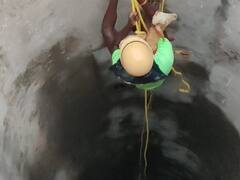 70 அடி ஆழமான கிணற்றில் ஆட்டுக்குட்டி தவிப்பு- பத்திரமாக மீட்ட தீயணைப்பு வீரர்கள்