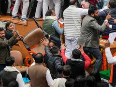 मेयर चुनाव को लेकर AAP और BJP के बीच छिड़ा दंगल, जमकर चलीं कुर्सियां- जानें पूरे विवाद से जुड़ी 10 बड़ी बातें