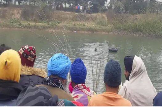 Ludhiana News : ਦੁੱਖ ਚ ਬਦਲੀਆਂ ਖ਼ੁਸ਼ੀਆਂ ! ਜਨਮ ਦਿਨ ਦੀ ਪਾਰਟੀ ਕਰਕੇ ਵਾਪਸ ਆ ਰਹੇ ਨੌਜਵਾਨਾਂ ਦੀ ਕਾਰ ਨਹਿਰ 'ਚ ਰੁੜੀ Car Fell Into Canal In Ludhiana's Jagraon, 2 Youth Missing Ludhiana News : ਦੁੱਖ ਚ ਬਦਲੀਆਂ ਖ਼ੁਸ਼ੀਆਂ ! ਜਨਮ ਦਿਨ ਦੀ ਪਾਰਟੀ ਕਰਕੇ ਵਾਪਸ ਆ ਰਹੇ ਨੌਜਵਾਨਾਂ ਦੀ ਕਾਰ ਨਹਿਰ 'ਚ ਰੁੜੀ