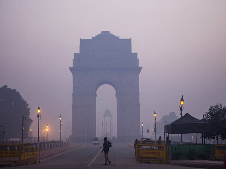 As Delhi's Air Quality Worsens Centre Invokes GRAP Stage III Curbs Non-Essential Construction Delhi Air Pollution As Delhi's Air Quality Worsens, Centre Invokes GRAP Stage III And Curbs Non-Essential Construction