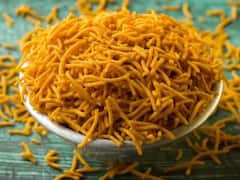 Aloo Bhujia: เชถเซเช เชเชช เชชเชฃ เชเชฒเซ เชญเซเชเชฟเชฏเชพ เชเชพเชตเชพเชจเชพ เชถเซเชเชฟเชจ เชเซ? เชคเซ เชธเชพเชตเชงเชพเชจ เช เชเซ เชคเซเชจเชพ เชธเซเชตเชจเชจเชพ เชจเซเชเชธเชพเชจ