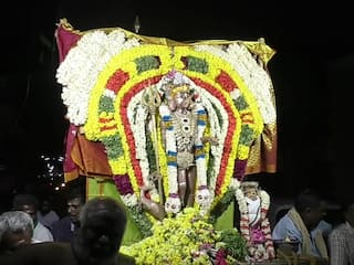 கரூர்: ஸ்ரீ கல்யாண பசுபதீஸ்வரர் ஆலய பிச்சாண்டவர் திருவீதி உலா