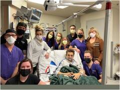 52वें बर्थडे पर जेरेमी रेनर ने अस्पताल से मेडिकल स्टाफ के साथ शेयर की तस्वीर, अब रिकवर कर रहे हैं एक्टर