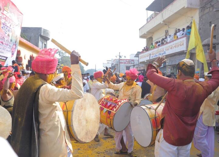 किल्ले वाफगाव इथे महाराजा यशवंतराव होळकर (प्रथम) यांचा राज्याभिषेक दिन सोहळा साजरा झाला. गजी नृत्य, मर्दानी खेळ, शस्त्र अस्त्र प्रदर्शन, ढोल वादन आणि भंडाऱ्याची उधळण करत मोठ्या उत्साहात पार पडला.