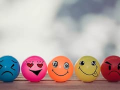 अगर कोई इमोशनल दिक्कत है तो रोज करते रहें ये आसन, कुछ ही दिन में आपको अच्छा लगेगा