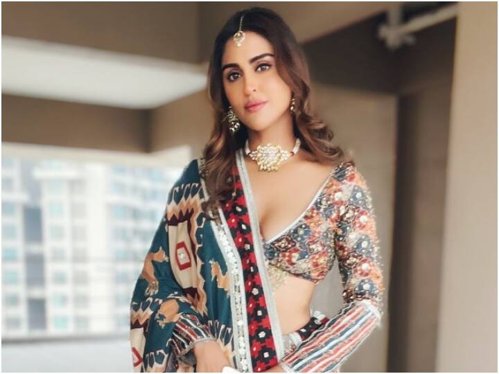 Krystle DSouza gets trolled for sharing video users commenting on her lips 'कितने बड़े होंठ हैं', वीडियो शेयर करने पर क्रिस्टल डिसूजा हुईं ट्रोल, यूजर्स कर रहे हैं ऐसे कमेंट्स