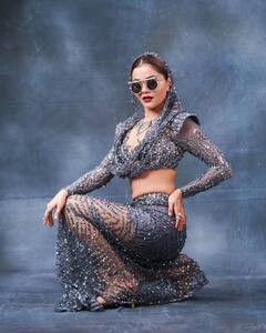 UFFF!! टीवी की ‘संस्कारी बहू’ ने स्विमिंग पूल से शेयर कर दी ऐसी तस्वीरें, देखते ही फैंस बोले- ‘हाय गर्मी’