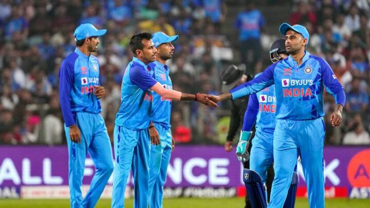 দলের দ্বিতীয় স্পিনার হিসাবে যুজবেন্দ্র চাহাল একাদশে থাকতে পারেন।