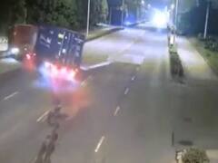 அதிவேகமாக வாகனத்தில் வந்த நபர் மயிரிழையில் உயிர் பிழைப்பு: ஐபிஎஸ் அதிகாரி பகிர்ந்த சிசிடிவி வீடியோ!