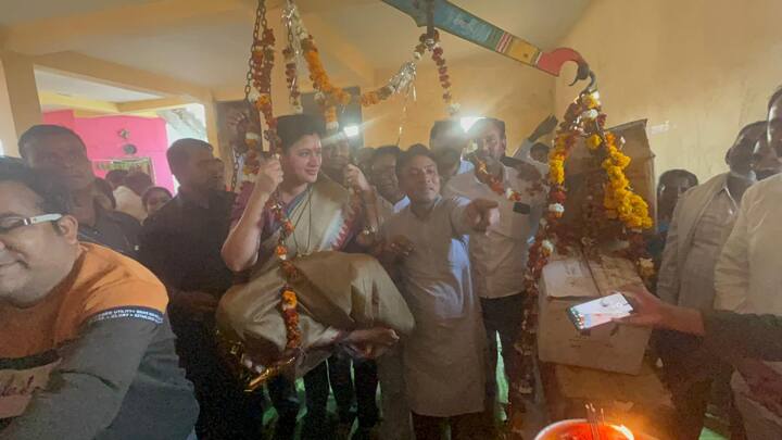 आज खासदार नवनीत राणा ह्या मेळघाटच्या दौऱ्यावर होत्या.