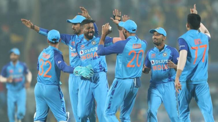 IND vs SL 3rd T20: Suryakumar Yadav, Arshdeep Singh shines as India seal series win by 31 run victory IND vs SL 3rd T20: জয়ের ধারা অব্যাহত, শ্রীলঙ্কার বিরুদ্ধে টানা ছয় সিরিজ জিতল টিম ইন্ডিয়া