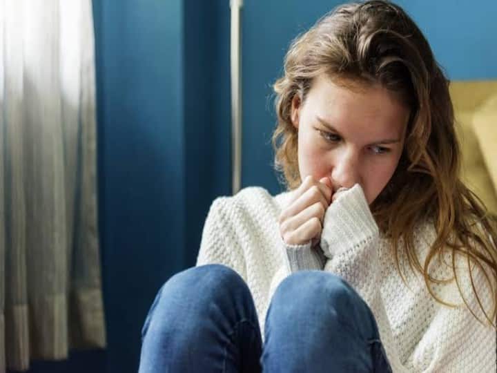Mental Health Tips: Depression और Sadness को एक समझने की ना करें गलती, दोनों में होता है बड़ा अंतर Mental health tips depression and sadness there is big difference between both of them Mental Health Tips: Depression और Sadness को एक समझने की ना करें गलती, दोनों में होता है बड़ा अंतर