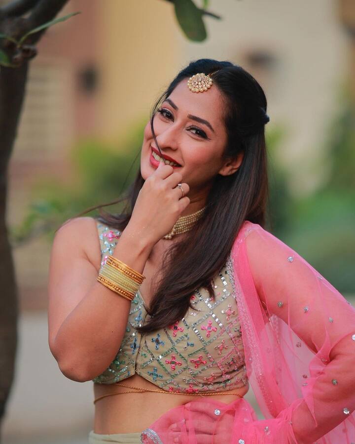 स्टार प्रवाहवर ‘तुझेच मी गीत गात आहे’ (Tujhech Mi Geet Gaat Aahe) या मालिकेत अभिनेत्री प्रिया मराठे (Priya Marathe) खलनायिकेच्या भूमिकेत दिसत आहे.(फोटो सौजन्य :priyamarathe/इंस्टाग्राम )