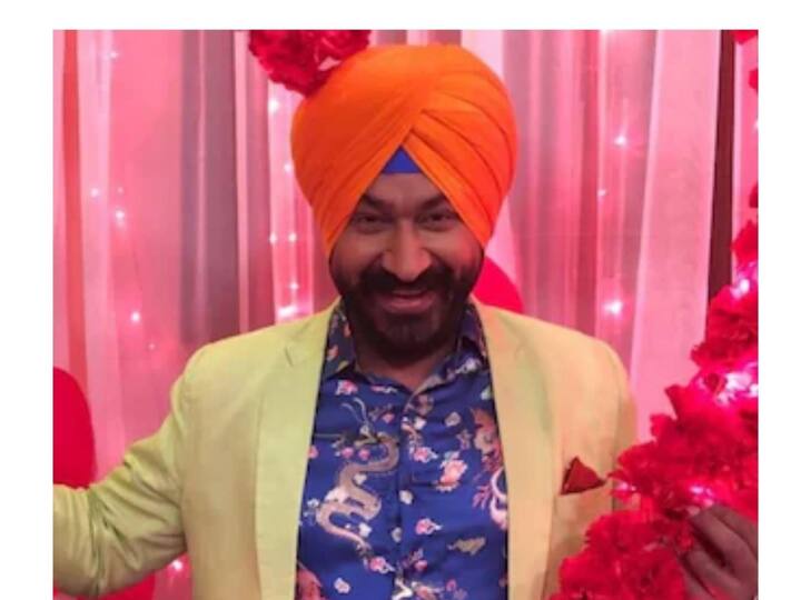 गुरुचरण सिंह- गुरुचरण सिंह इस शो में रोशन सिंह सोढ़ी के रोल के फेमस थे. लंबे समय तक शो से जुड़े रहने के बाद में एक इंटरव्यू में उन्होंने बताया कि, पेमेंट टाइम से नहीं मिल रहा था और ना ही फीस में कोई बढ़ोत्तरी हो रही थी. उन्होंने इसे छोड़ना ही ठीक समझा .