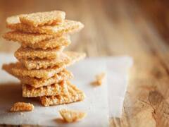 आने वाली है मकर संक्रांति, तो तिल की बर्फी से सभी का कराएं मुंह मीठा, त्यौहार में घुल जाएगी मिठास, ये है रेसिपी