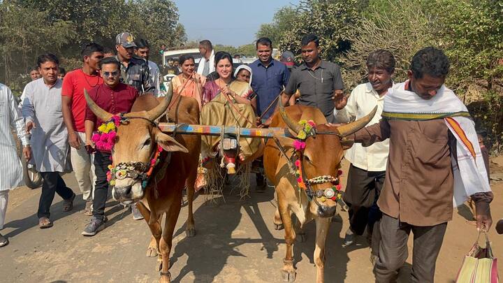 खासदार नवनीत राणानी केली मेळघाटात बैलगाडी सवारी