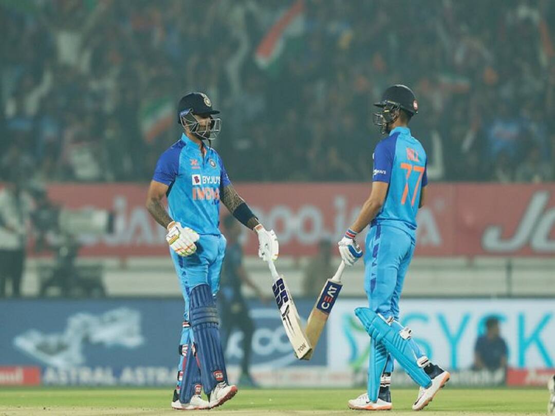 IND vs SL 3rd T20 Team India were scored 228 runs in 3rd T20 Against Srilanka In Rajkot IND vs SL 3rd T20: సూర్య వన్ మ్యాన్ షో- శ్రీలంక ముందు కొండంత లక్ష్యం
