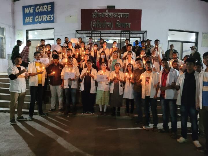 दरम्यान या घटनेचे पडसाद राज्यभरात उमटत असून,निवासी डॉक्टरांकडून या घटनेचा निषेध केला जात आहे.