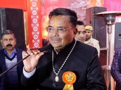 अखिलेश यादव ने उठाए सीएम योगी की मुंबई यात्रा पर सवाल, तो मंत्री जयवीर सिंह ने दिया जवाब, जानें क्या कहा?