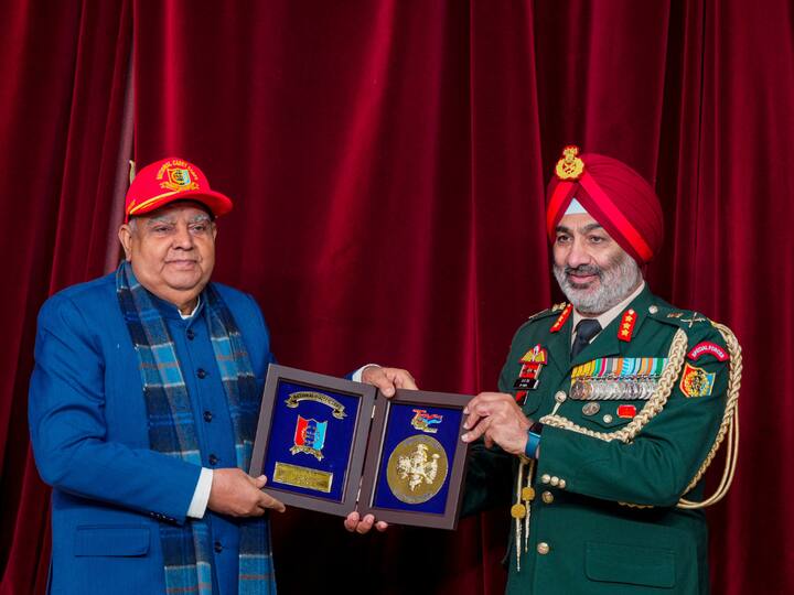 On the occasion, a contingent of NCC cadets drawn from all the three wings namely Army, Navy and Air Force, presented a guard of honour to the Vice President. (Image Source: PTI)