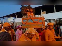 Yallamma Devi Yatra : उदं गं आई, उदं... भक्तांचा जयघोष, भंडाऱ्याची उधळण; सौंदत्तीत यल्लामा देवीच्या यात्रेचा थाट