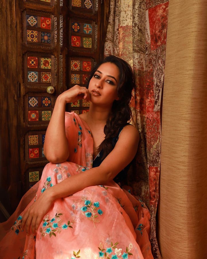 अभिनेत्री प्रिया मराठे हे मराठी मनोरंजन विश्वातील एक चर्चित नाव आहे. प्रियाने अनेक हिंदी, मराठी मालिकांमधून आपल्या अभिनयाची चुणूक दाखवली आहे.(फोटो सौजन्य :priyamarathe/इंस्टाग्राम )