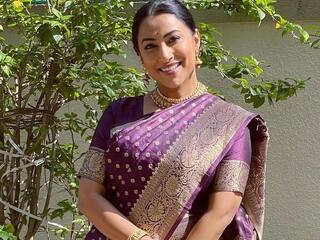 पूर्व एनसीबी अधिकारी समीर वानखेड़े और क्रांति रेडकर के घर में हुई 4 लाख की चोरी, नौकरानी गायब