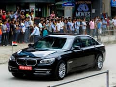 गाड़ियों का नंबर प्लेट लाल, पीला, हरा, नीला और सफेद क्यों होता है? जानिए लाल नंबर प्लेट का इस्तेमाल कौन कर सकता है