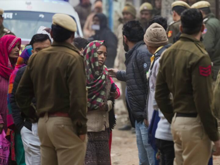 Kanjhawala Accident: गांजा सप्लाई करती थी अंजलि की 'दोस्त' निधि, 3 साल पहले हुई थी गिरफ्तार- आखिर क्यों पुलिस छिपा रही राज Kanjhawala accident update anjali friend nidhi arrested three years ago for hemp smuggling Kanjhawala Accident: गांजा सप्लाई करती थी अंजलि की 'दोस्त' निधि, 3 साल पहले हुई थी गिरफ्तार- आखिर क्यों पुलिस छिपा रही राज