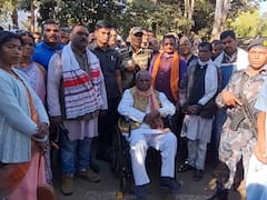 छत्तीसगढ़: गरमाया धर्मांतरण का मुद्दा, हजारों आदिवासियों ने निकाली रैली, हिंसा में एसपी घायल