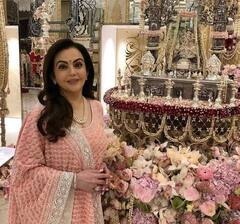 Nita Ambani Nosepin Collection: नथीचा नखरा... नीता अंबानींच्या स्टायलिश नथींचं कलेक्शन पाहा