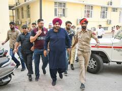 नवजोत सिंह सिद्धू की पटियाला जेल से रिहाई पर लग सकता है ब्रेक! जानें- कांग्रेस नेताओं को क्यों सता रहा ये डर?